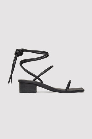 Perdu Sandal